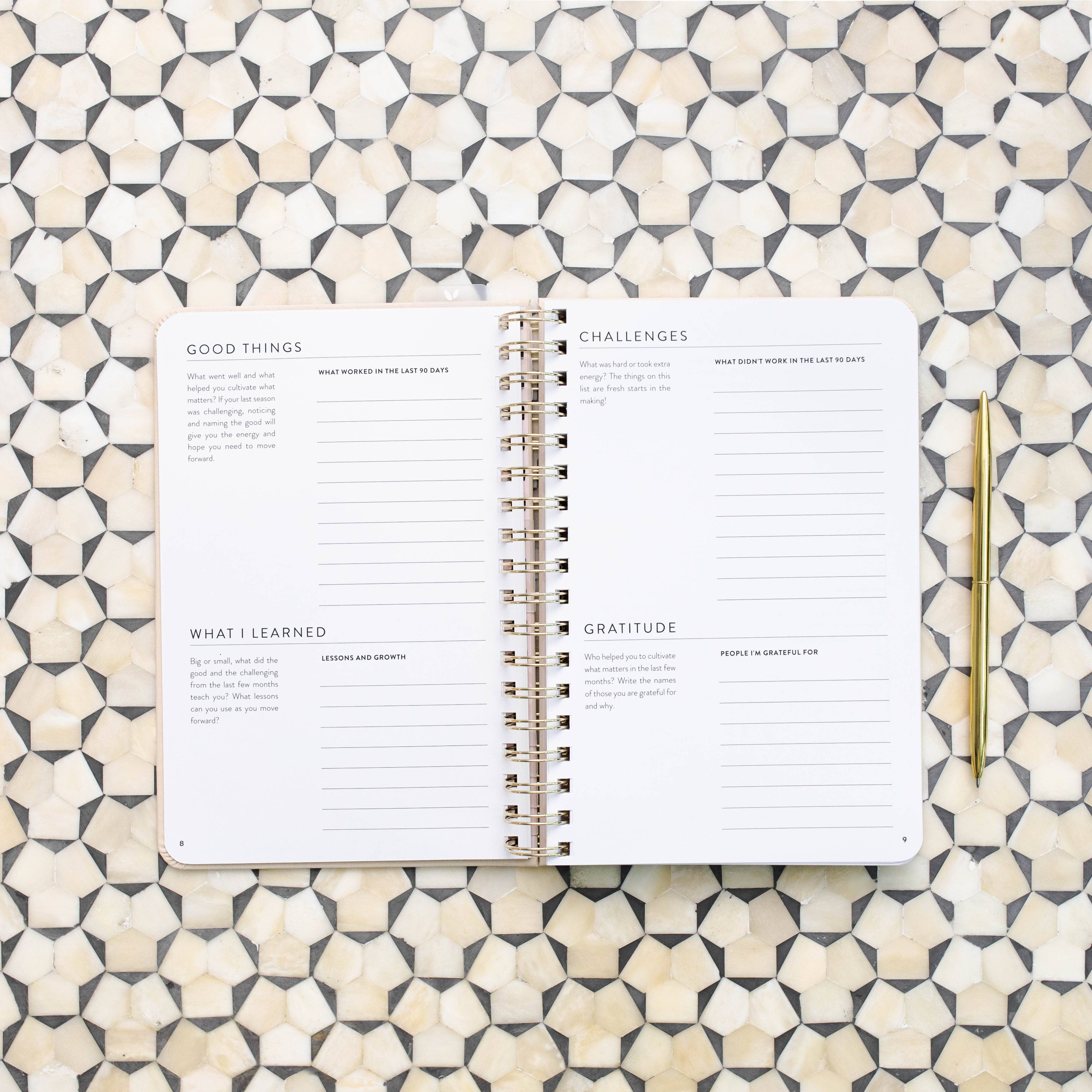The Daily Grace Co - Fresh Start Daily Goal Planner | Natural Spiral | Undated