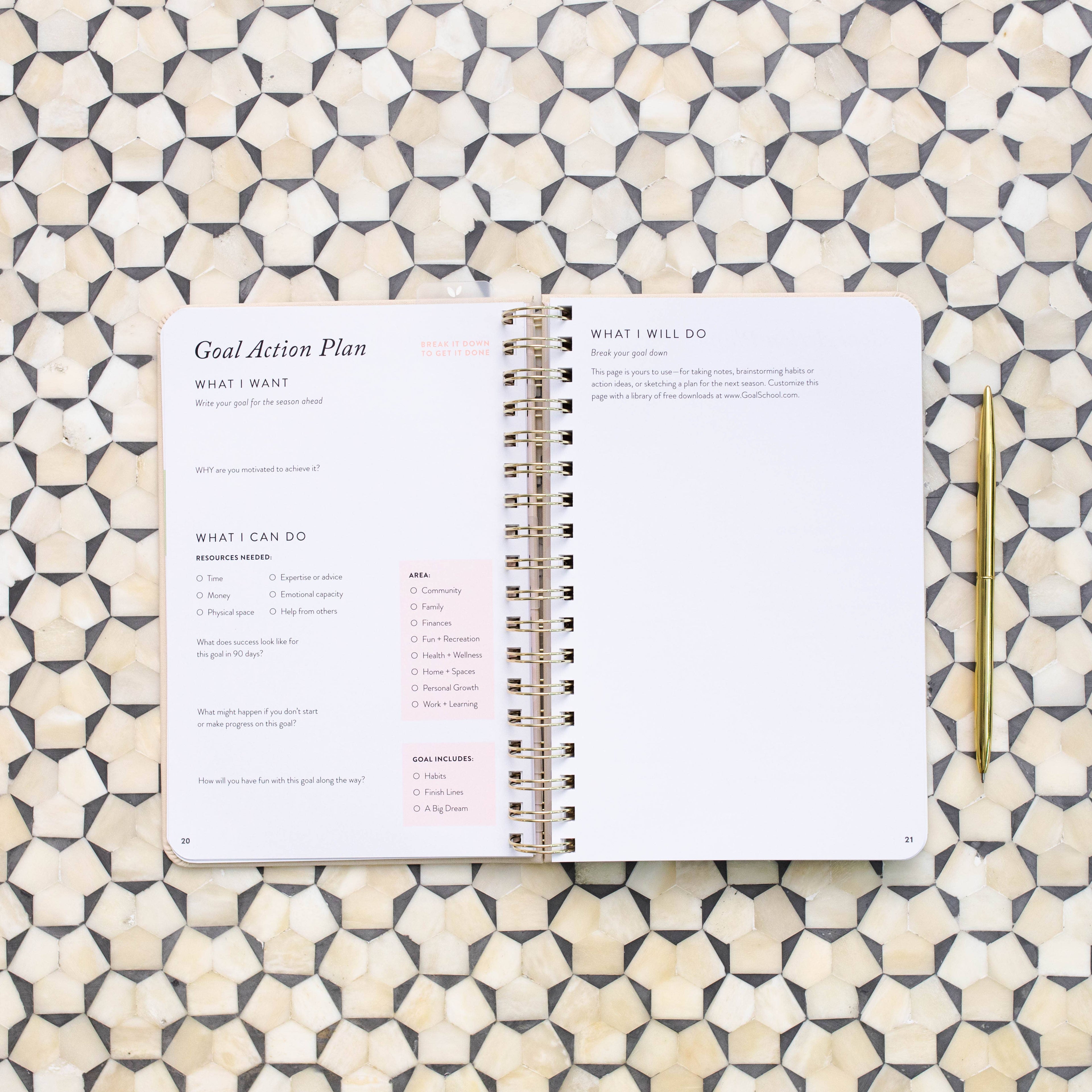 The Daily Grace Co - Fresh Start Daily Goal Planner | Natural Spiral | Undated