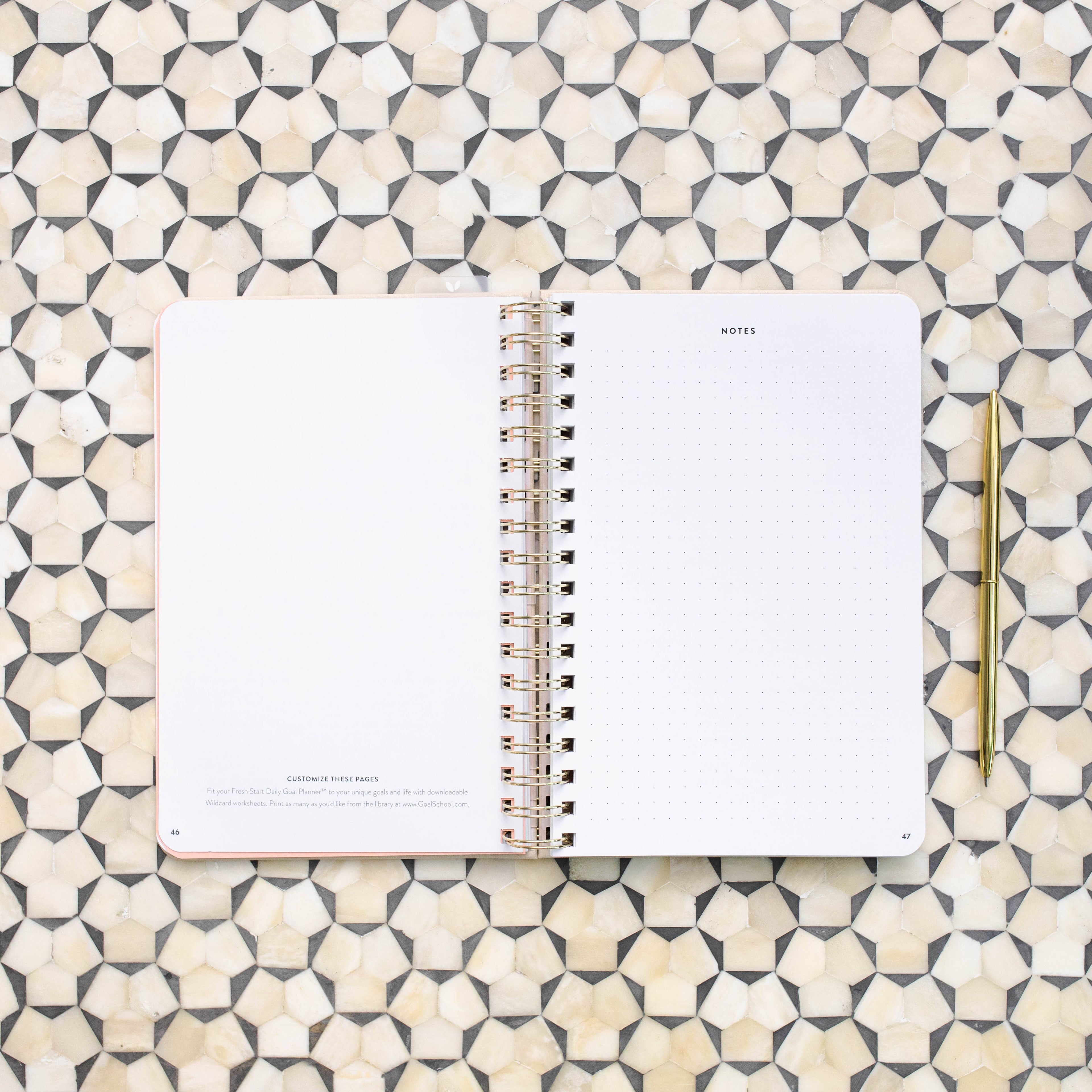 The Daily Grace Co - Fresh Start Daily Goal Planner | Natural Spiral | Undated