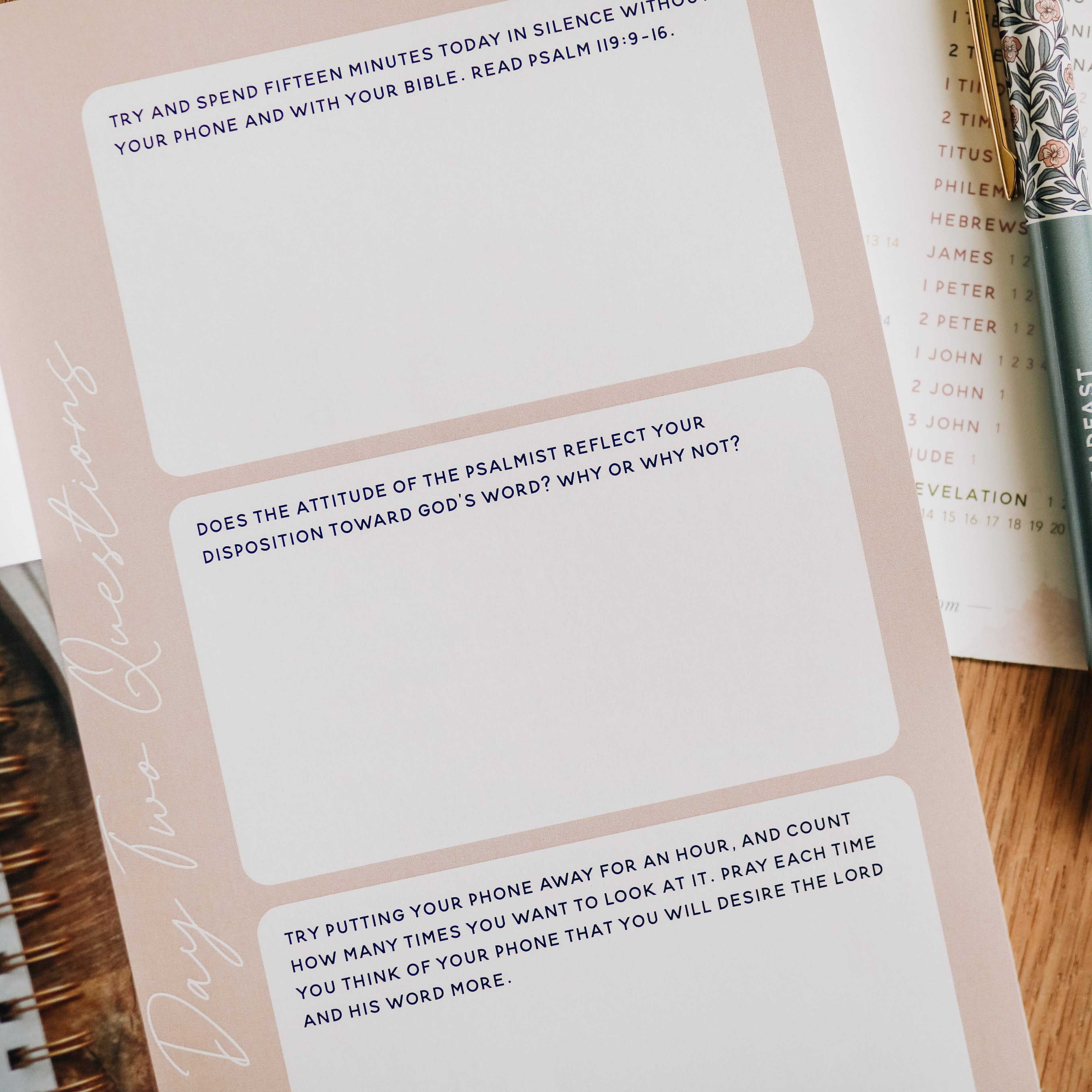 The Daily Grace Co - Redeeming Your Phone Time Booklet