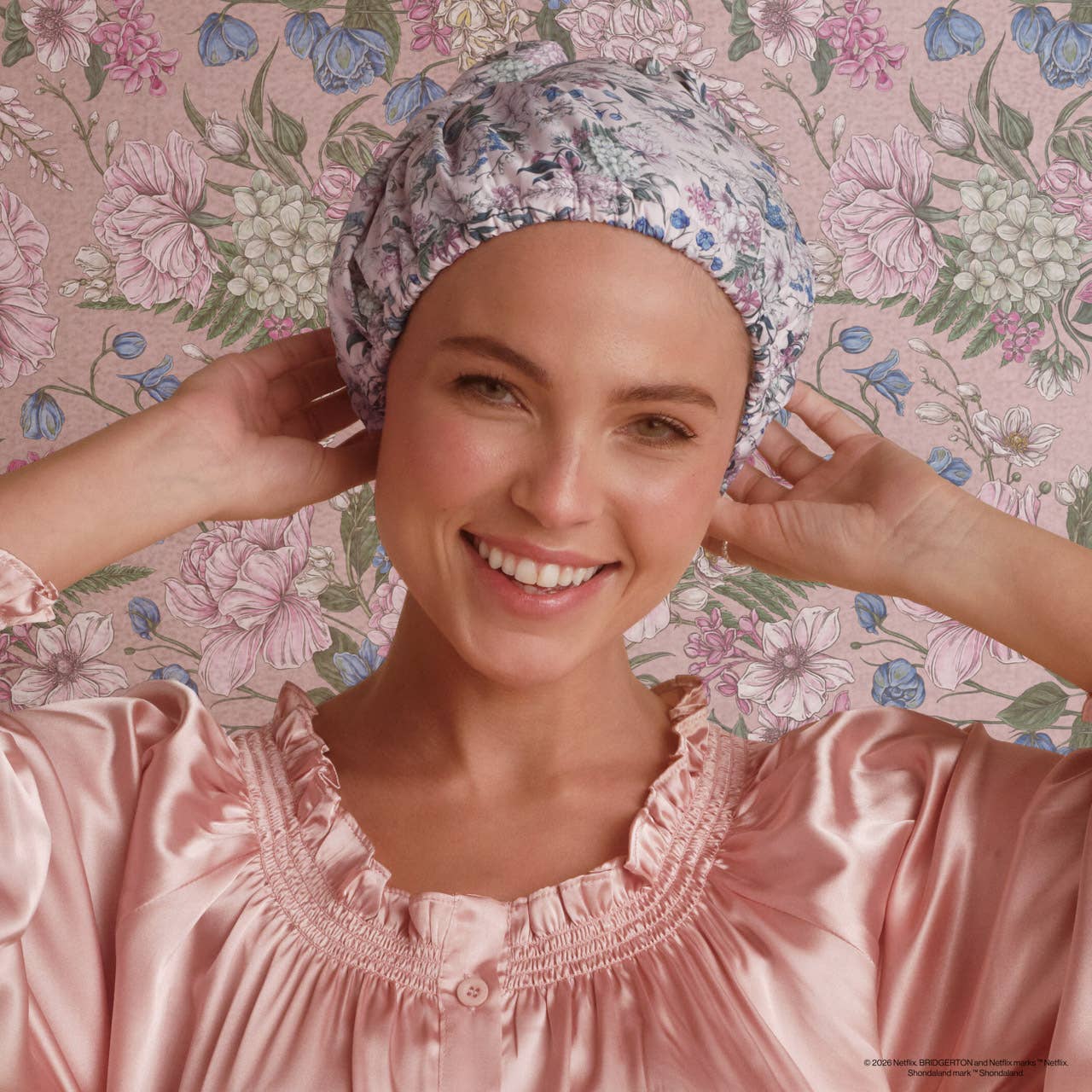 KITSCH - Bridgerton x Kitsch Satin-Lined Flexi Shower Cap in Wisteria