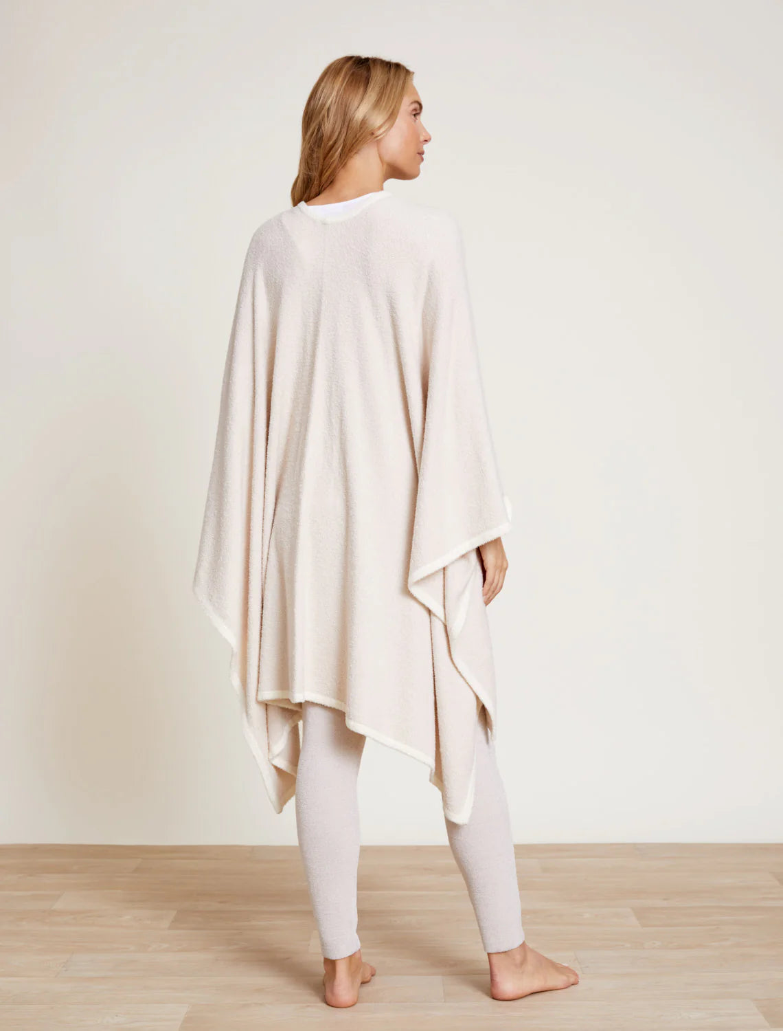 Barefoot Dreams CozyChic Lite Bordered Wrap