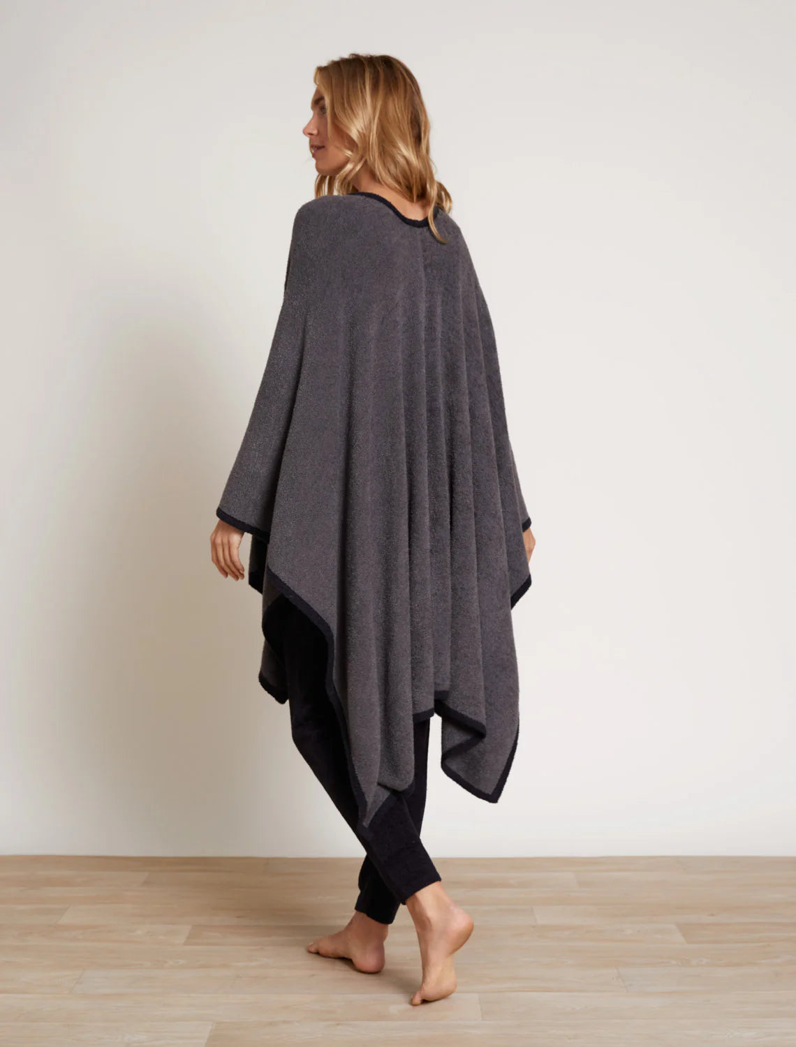Barefoot Dreams CozyChic Lite Bordered Wrap