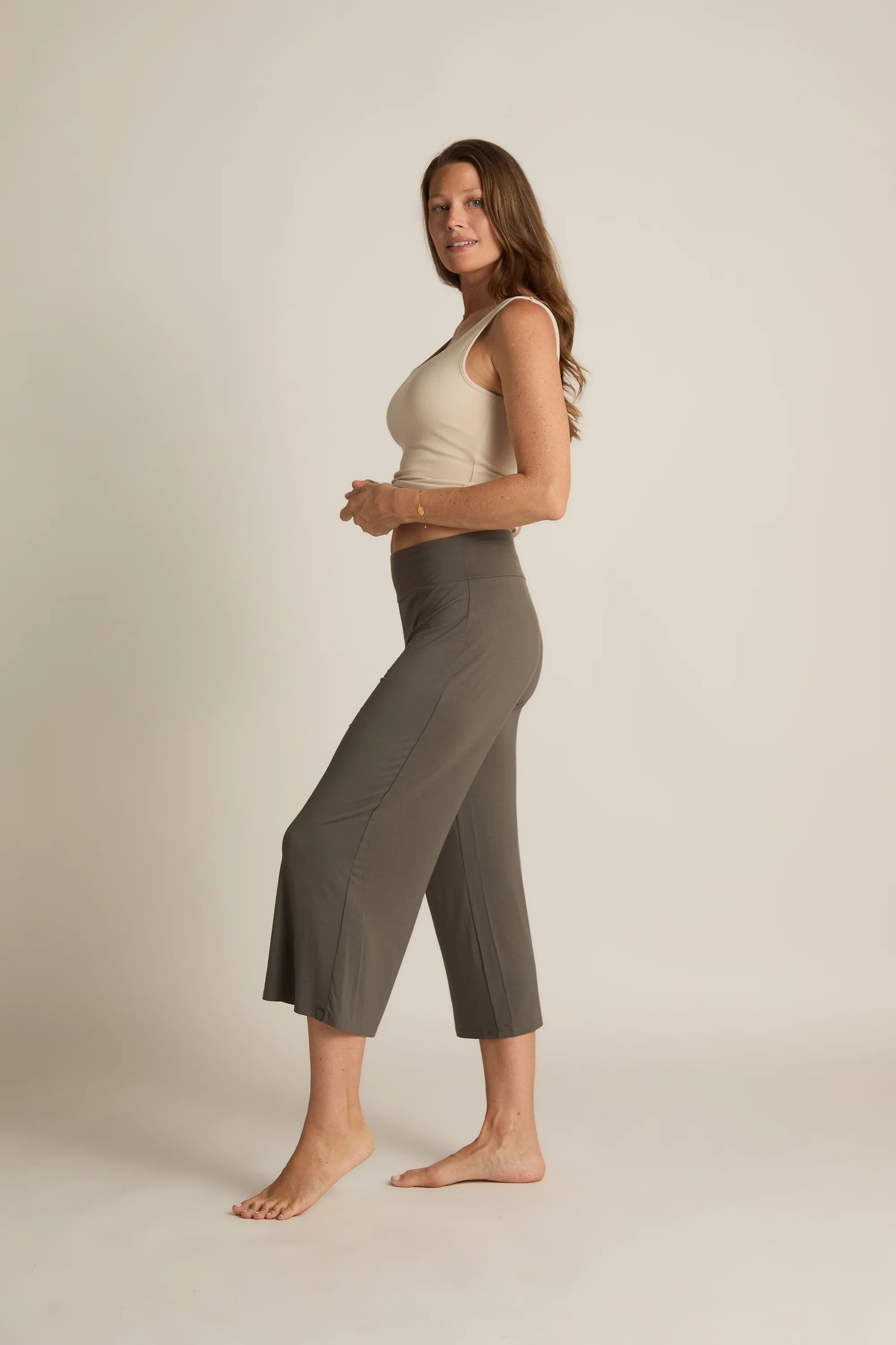 Wide Leg Capri Earl Grey
