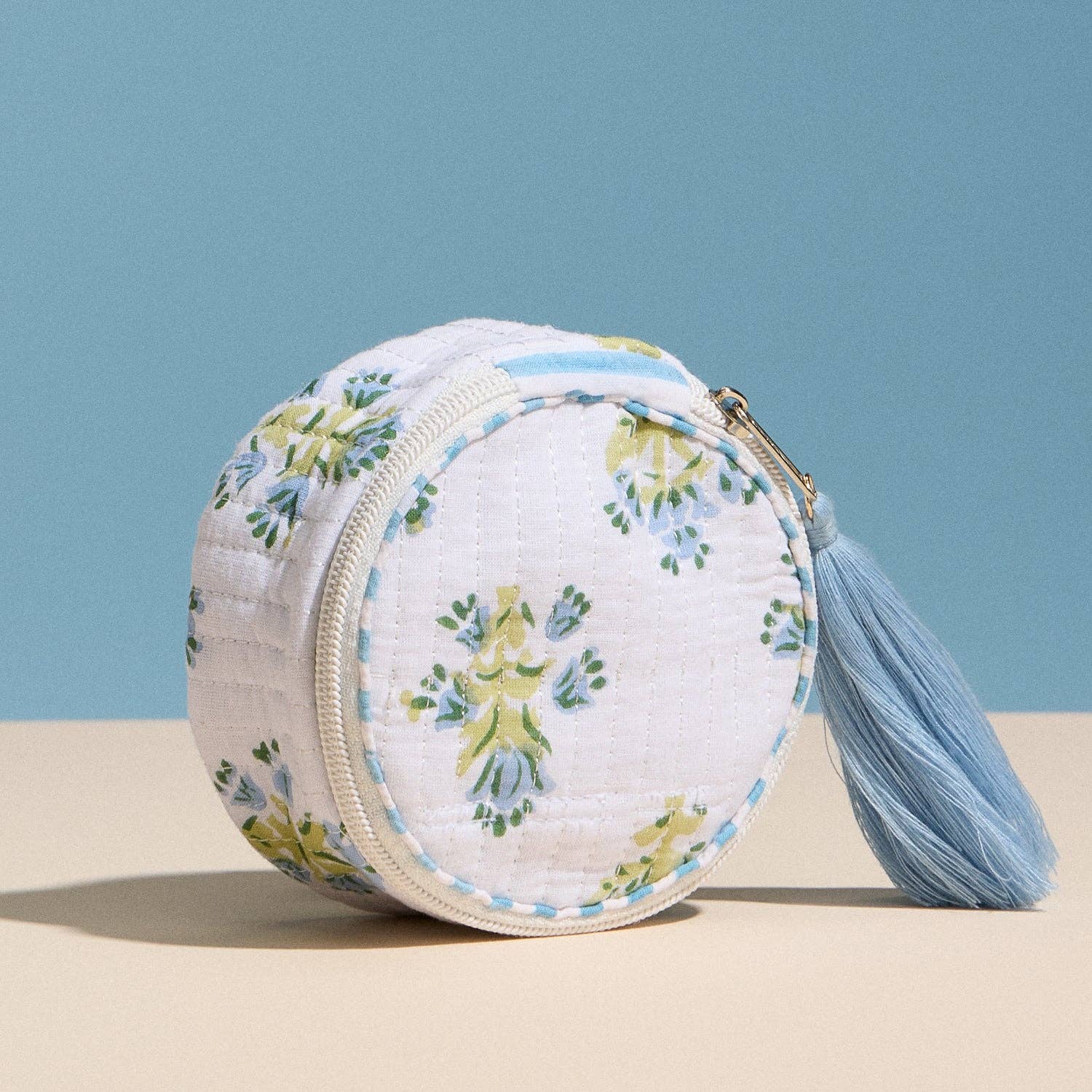 Frem - Light Blue Quilted Floral Round Coin Pouch – Zipper Coin Purse with Tassel