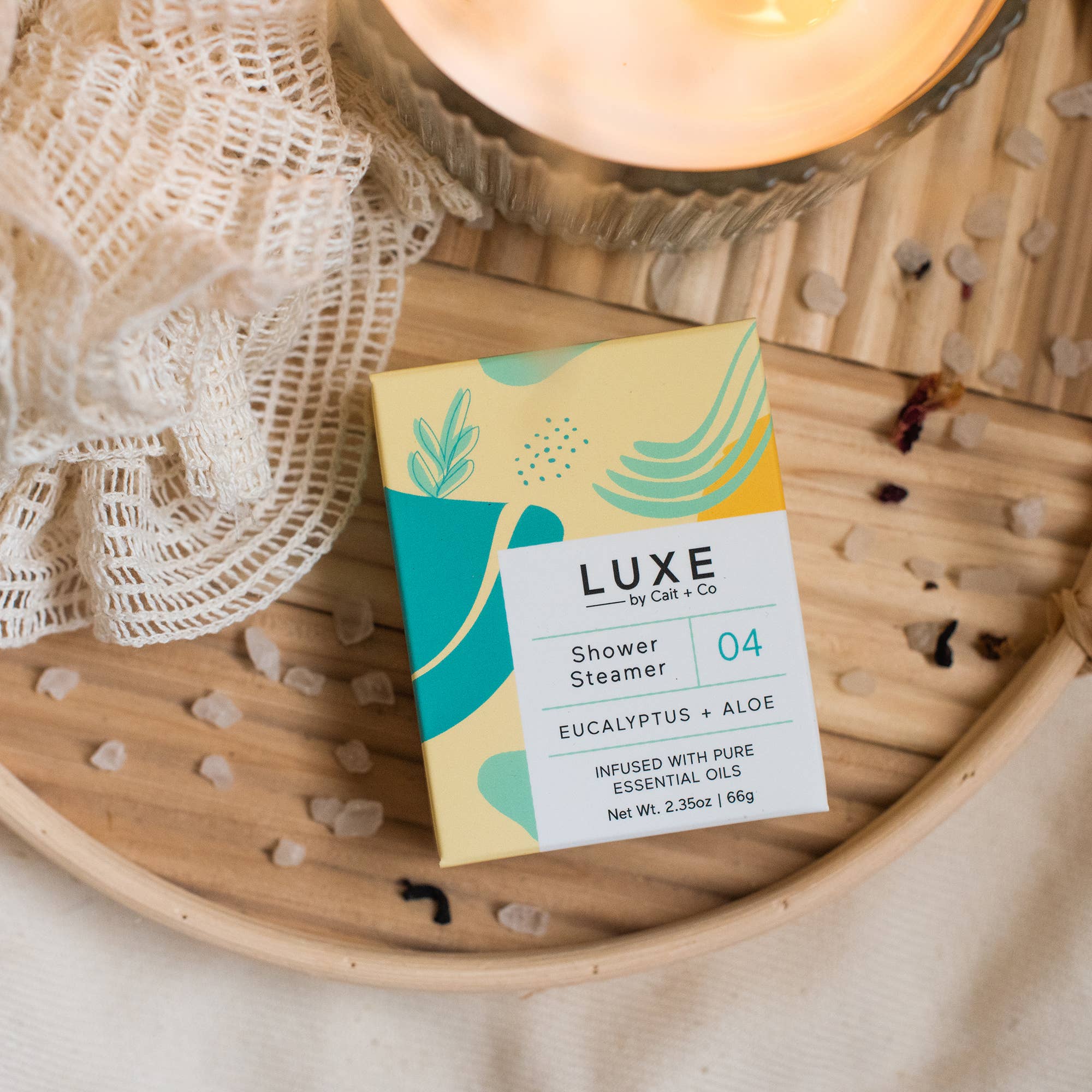 Cait + Co - Luxe Eucalyptus + Aloe Shower Steamer Fizzy Bomb