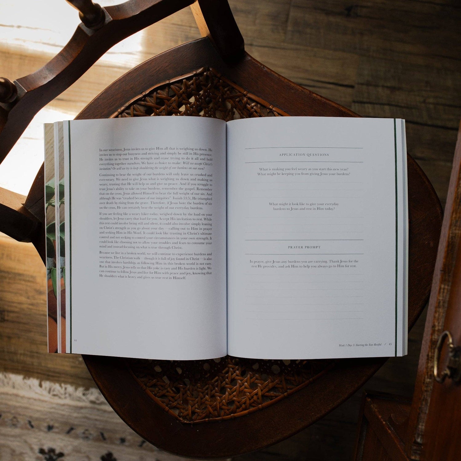 The Daily Grace Co - Fresh Start | 2 Week Study | Finding Peace in Christ for the Year Ahead