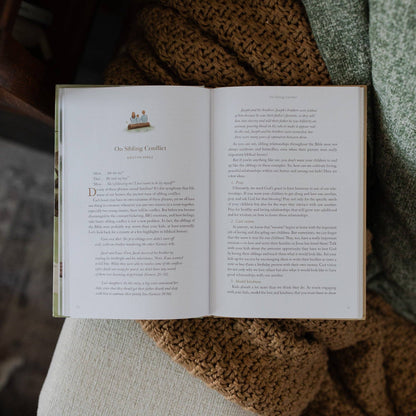 The Daily Grace Co - Christ-Centered Family: Pointing Your Family to Jesus Every Day