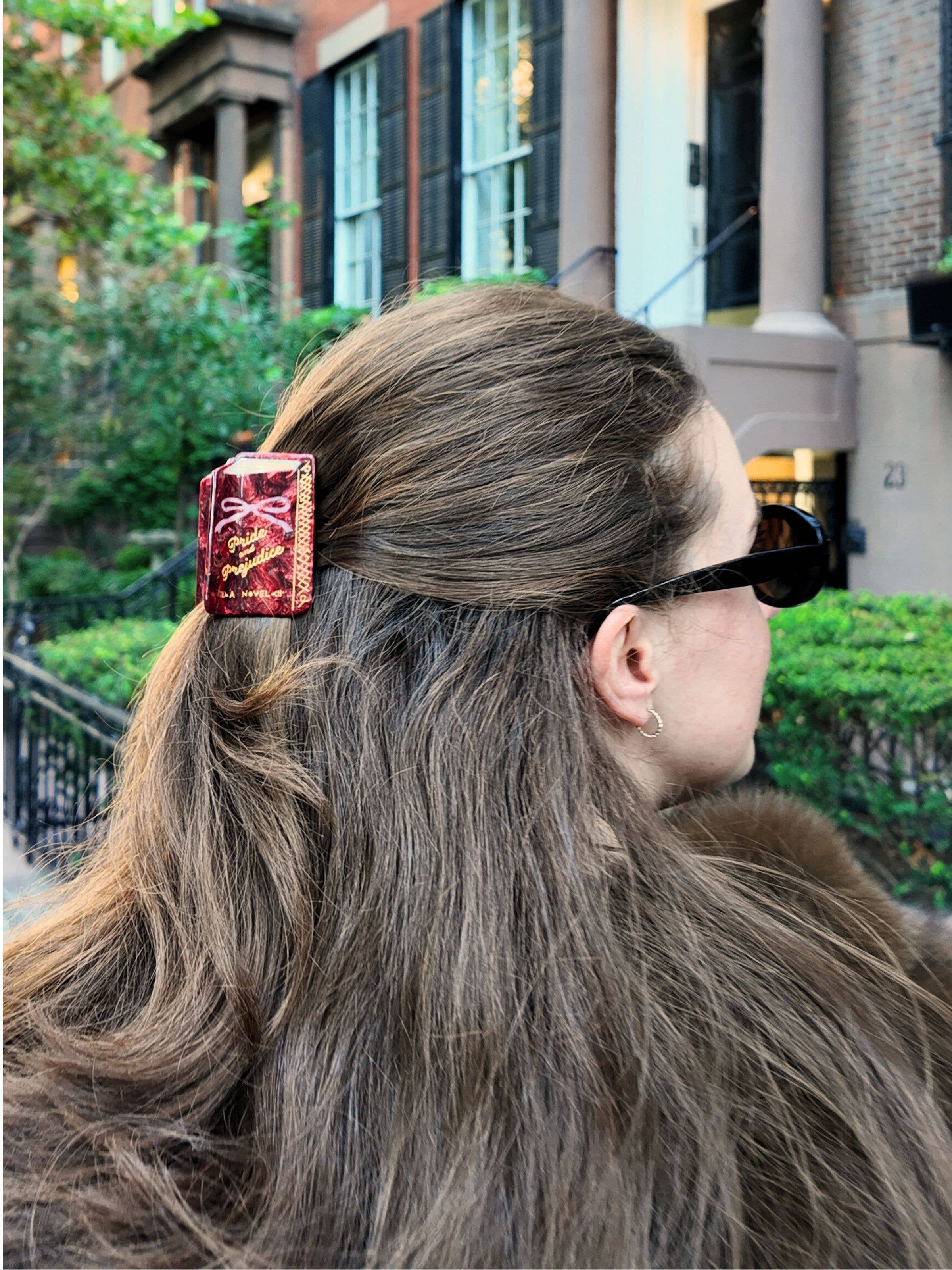 Solar Eclipse - Hand-painted Mini Pride &amp; Prejudice Book Claw Hair Clip
