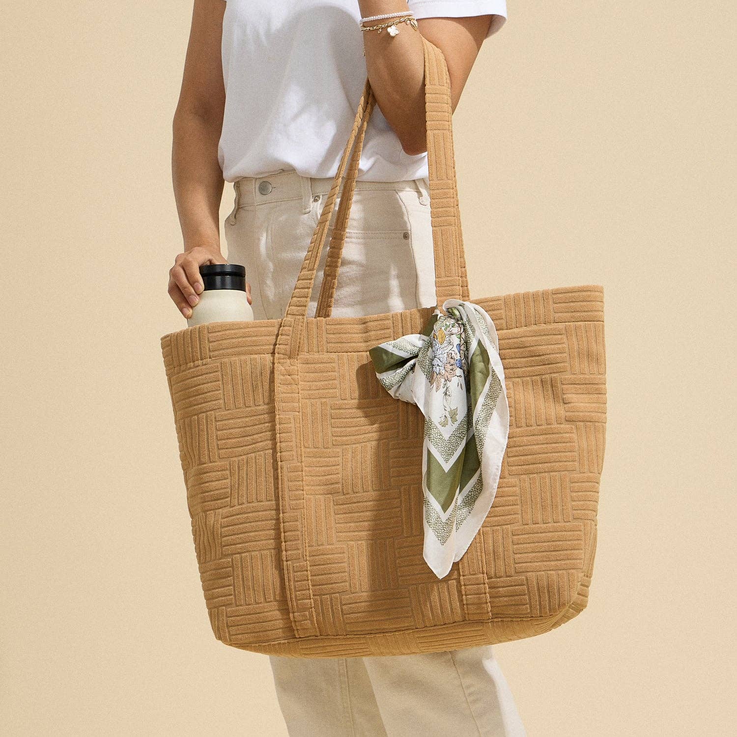 Frem - Quilted Tote Bag with Woven Texture
