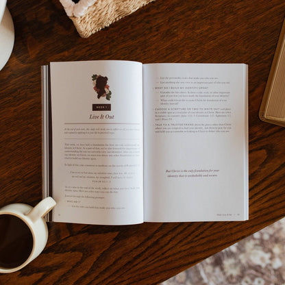 The Daily Grace Co - Flourishing in Motherhood | Hardcover Bible Study