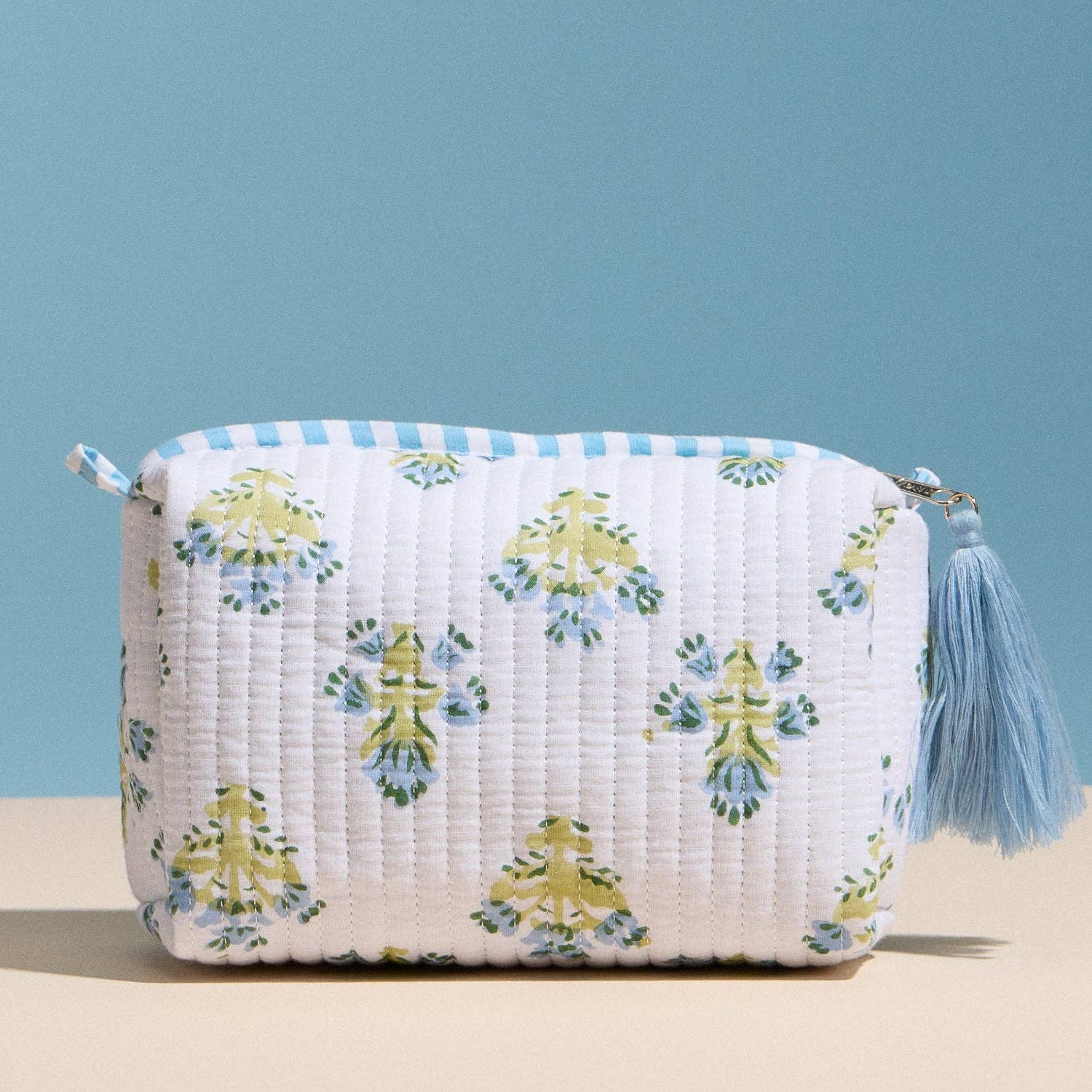 Frem - Light Blue Quilted Floral Cosmetic Pouch – Zipper Makeup Bag with Tassel