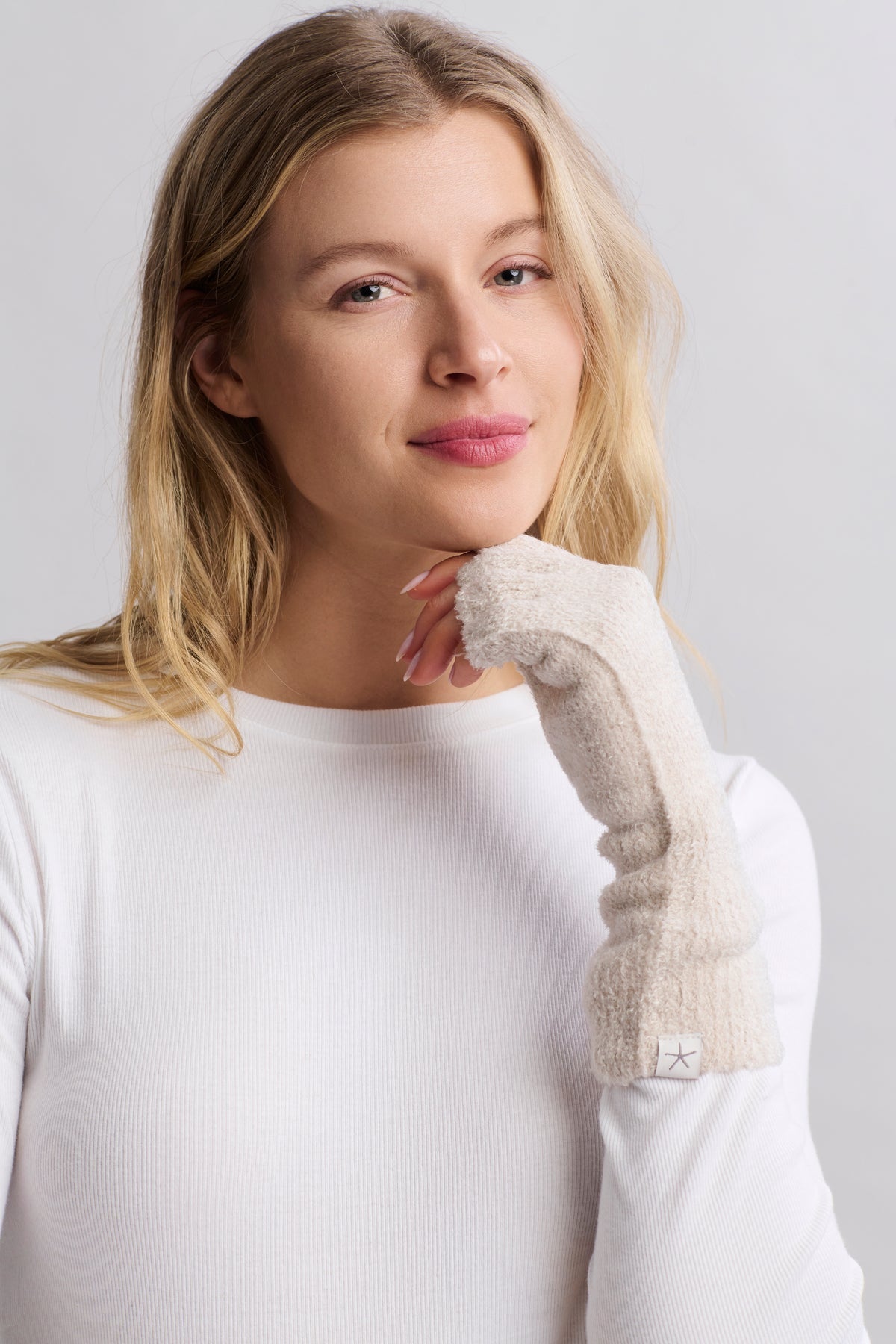 Barefoot Dreams CozyChic Lite Fingerless Gloves