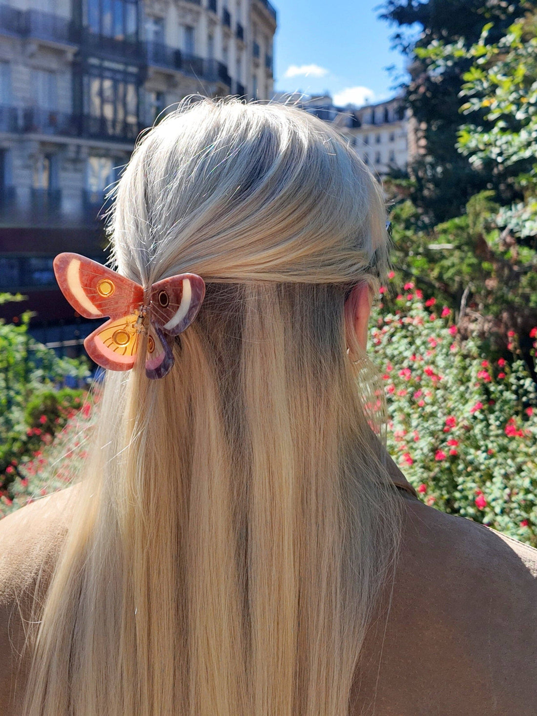 Solar Eclipse - Hand-painted Emperor Silk Moth Claw Hair Clip | Eco-Friendly